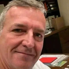 The man's selfie at his desk that went into the video